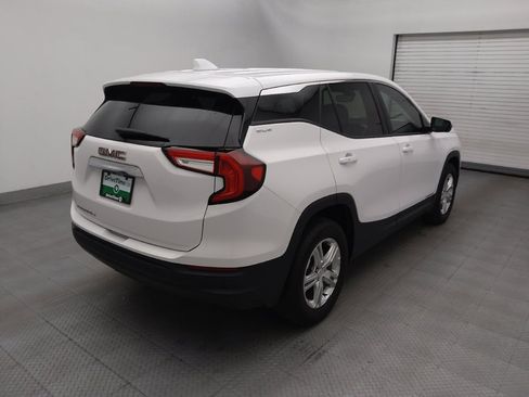 Used 2024 GMC Terrain SLE w/ Fleet Convenience Package FWD image 9