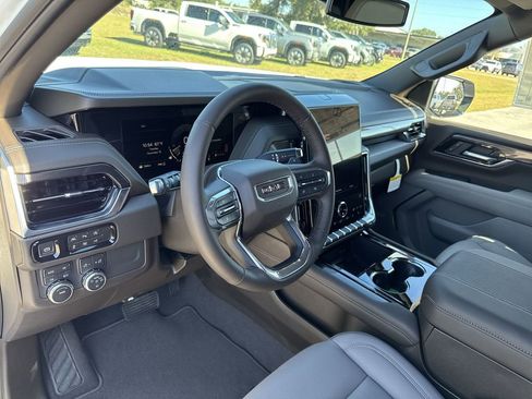 New 2026 GMC Yukon XL Elevation image 18