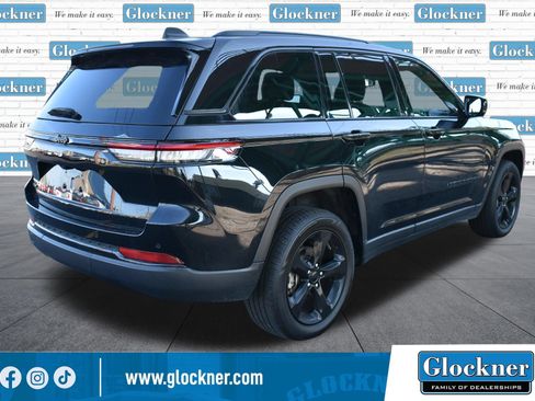 Used 2023 Jeep Grand Cherokee Altitude AWD/4WD image 6