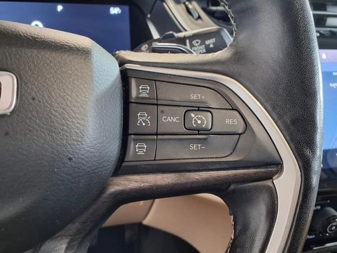 Used 2021 Jeep Grand Cherokee L Limited w/ Luxury Tech Group II image 29