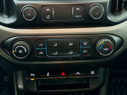 Used 2021 Chevrolet Colorado LT w/ Fleet Safety Package image 15