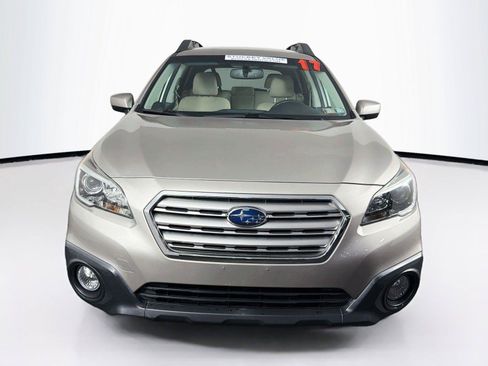 Used 2017 Subaru Outback 2.5i Premium AWD/4WD image 6