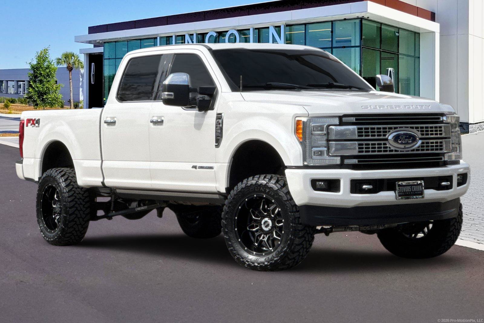 Used 2018 Ford F350 Platinum w/ Platinum Ultimate Package AWD/4WD image 2