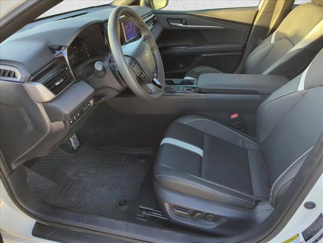 Certified 2025 Toyota Camry SE FWD image 11