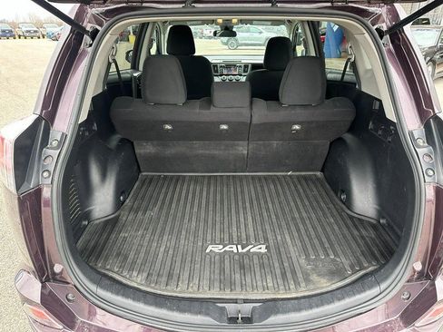 Used 2017 Toyota RAV4 LE image 5