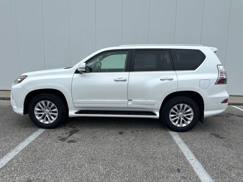 Used 2019 Lexus GX 460 Premium AWD/4WD image 3