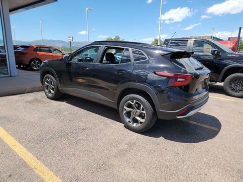 Used 2024 Chevrolet Trax LT w/ Driver Confidence Package FWD image 6