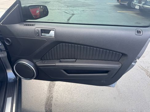 Used 2010 Ford Mustang Shelby GT500 image 19