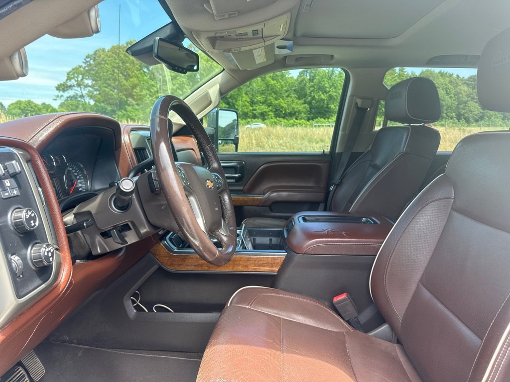 Used 2015 Chevrolet Silverado 2500 High Country w/ Duramax Plus Package AWD/4WD image 11