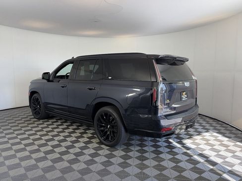 Used 2023 Cadillac Escalade Sport w/ LPO, ONYX Package AWD/4WD image 9