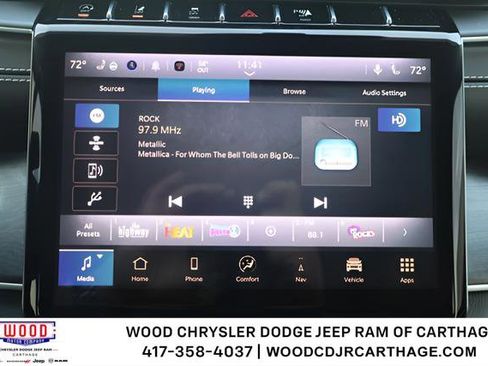Used 2024 Jeep Grand Cherokee Limited w/ Black Appearance Package AWD/4WD image 17