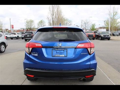 Used 2021 Honda HR-V Sport image 8