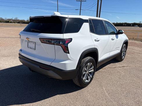 New 2026 Chevrolet Equinox LT image 5