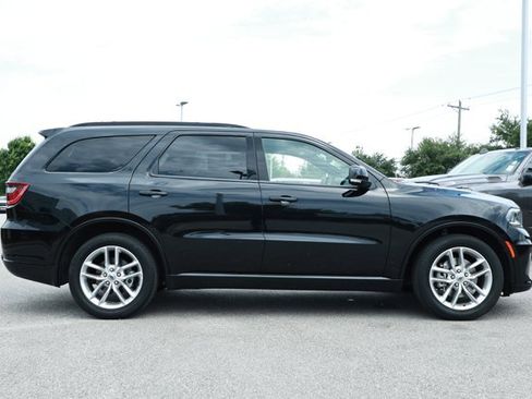 Used 2024 Dodge Durango GT RWD image 4