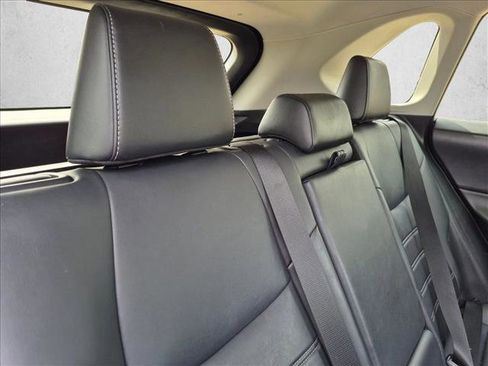 Used 2019 Toyota RAV4 XLE Premium FWD image 16