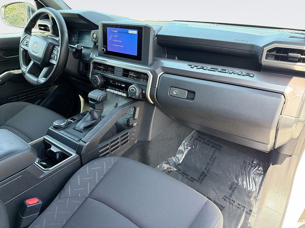 Used 2026 Toyota Tacoma SR5 AWD/4WD image 32