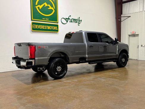Used 2024 Ford F250 XLT AWD/4WD image 8