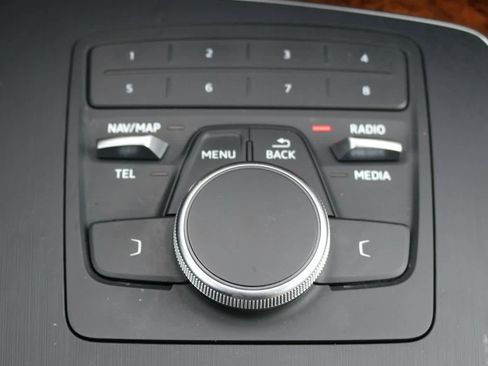 Used 2018 Audi Q5 2.0T Premium Plus w/ Premium Plus Package image 18