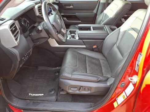 Used 2023 Toyota Tundra Limited w/ Power Package image 11