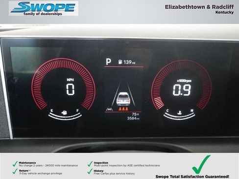 Used 2025 Hyundai Santa Cruz SEL AWD/4WD image 16