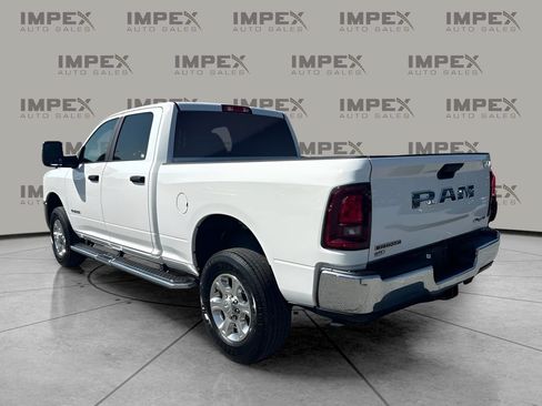 Used 2026 RAM 2500 Big Horn AWD/4WD image 3