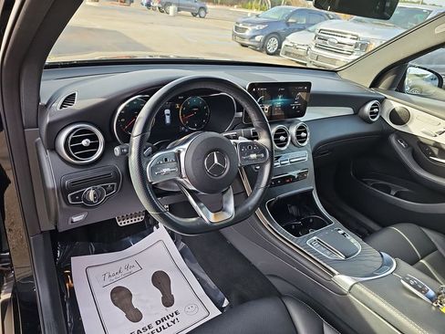 Used 2022 Mercedes-Benz GLC 300 image 21