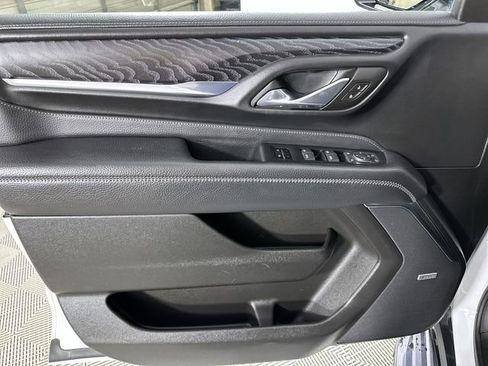 Used 2024 GMC Yukon Denali RWD image 23