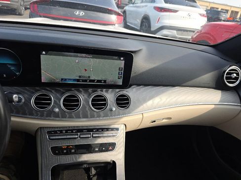 Used 2021 Mercedes-Benz E 350 Sedan w/ Premium Package image 13