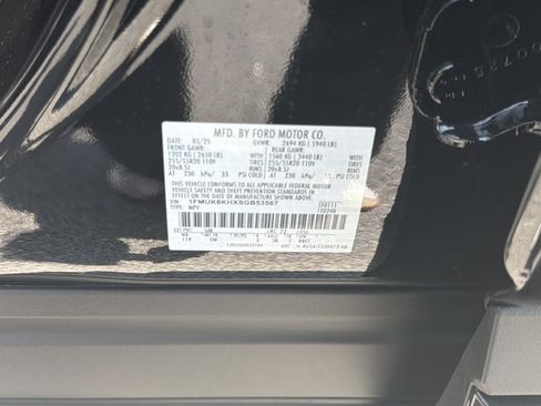 Used 2025 Ford Explorer ST-Line AWD/4WD image 39
