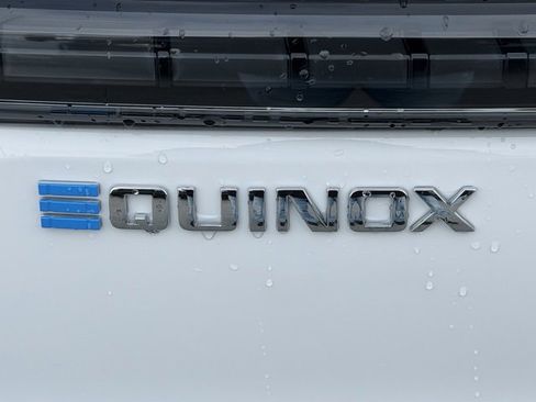 New 2026 Chevrolet Equinox EV LT image 20