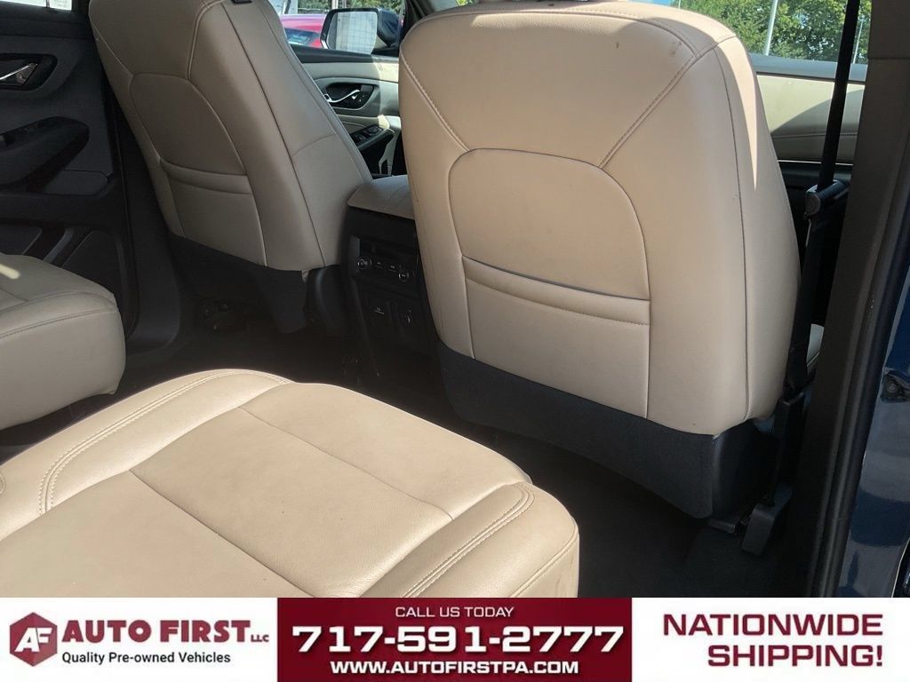 Used 2023 Chevrolet Traverse LT w/ LT Premium Package AWD/4WD image 14
