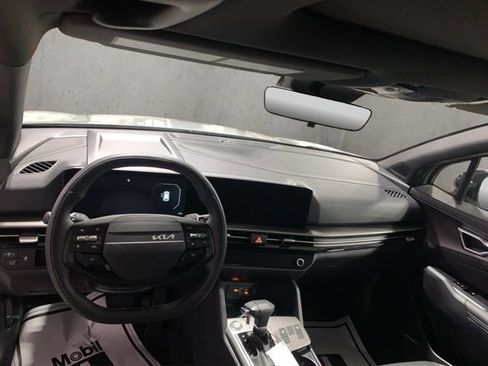 New 2026 Kia Sportage X-Line w/ X-Line Technology Package image 12