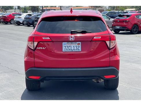 Used 2017 Honda HR-V LX image 4