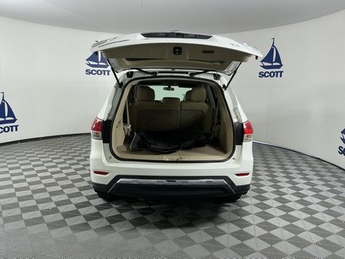 Used 2014 Nissan Pathfinder S image 22