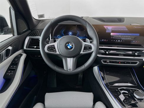 New 2026 BMW X5 xDrive40i w/ M Sport Package image 11