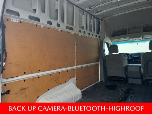 Certified 2019 Nissan NV 2500 SV RWD image 13