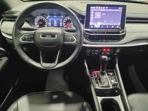 Used 2023 Jeep Compass Latitude AWD/4WD image 22