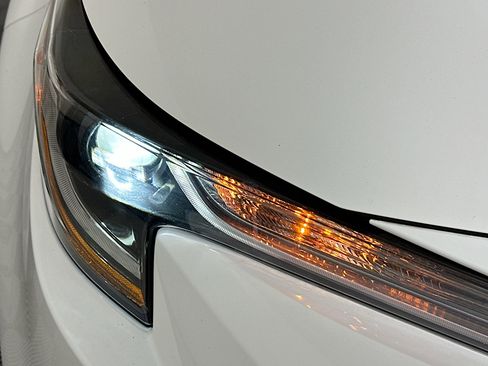 Used 2023 Toyota Corolla LE image 9