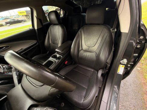 Used 2014 Chevrolet Volt Premium w/ Premium Trim Package image 38