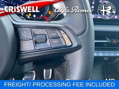 New 2025 Alfa Romeo Tonale w/ Premium Package image 23
