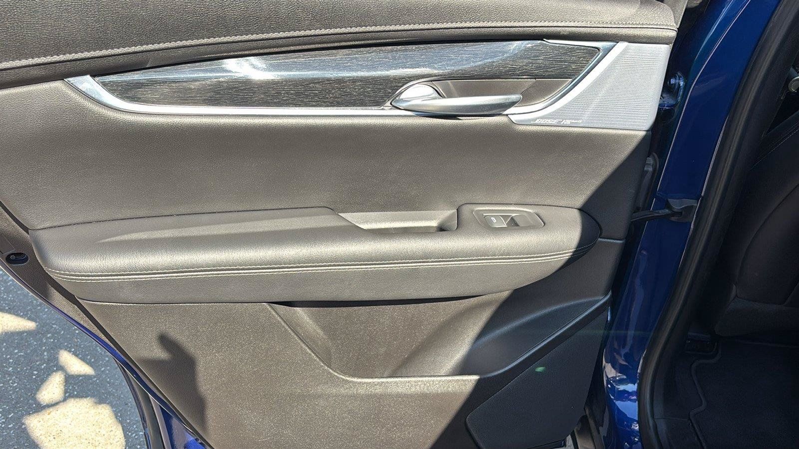 Certified 2023 Cadillac XT5 Premium Luxury AWD/4WD image 18