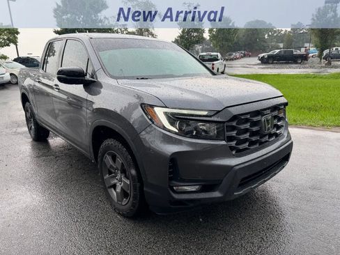 Used 2024 Honda Ridgeline TrailSport image 3
