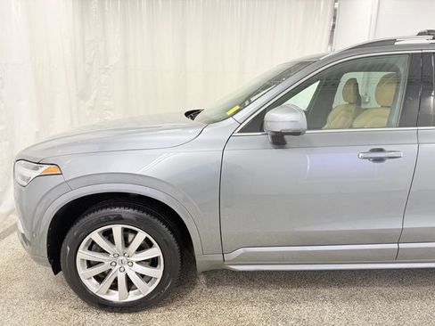 Used 2017 Volvo XC90 T6 Momentum w/ Vision Package AWD/4WD image 4