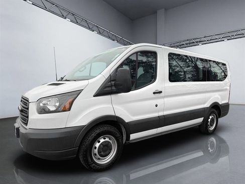 Used 2017 Ford Transit 150 XL image 11