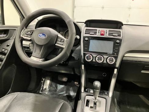 Used 2016 Subaru Forester 2.5i Limited w/ Popular Package #2 image 28