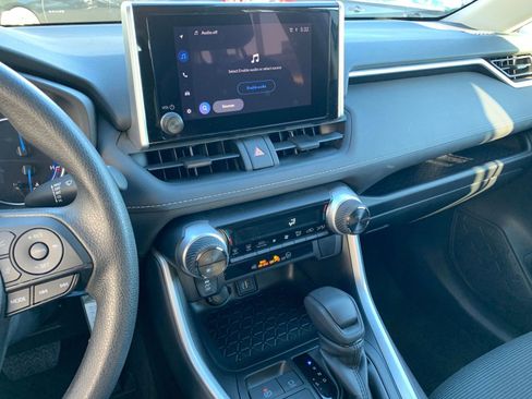 Used 2025 Toyota RAV4 LE image 18