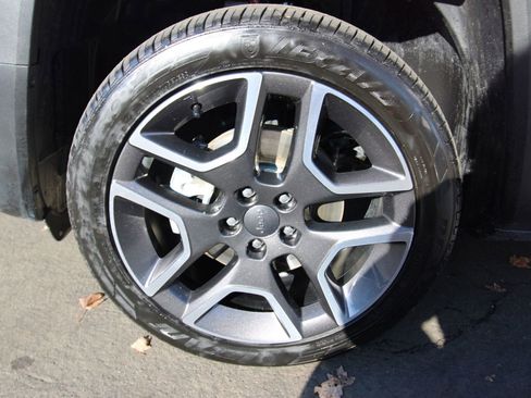 Used 2021 Jeep Renegade Sport image 30