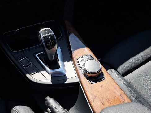 Used 2018 BMW 330i Sedan image 18