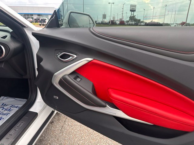 Used 2023 Chevrolet Camaro SS RWD image 9