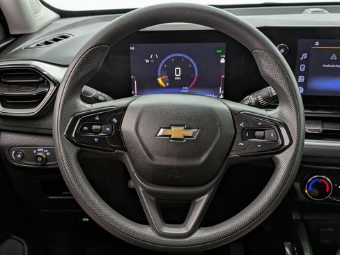 Used 2025 Chevrolet TrailBlazer LT AWD/4WD image 25